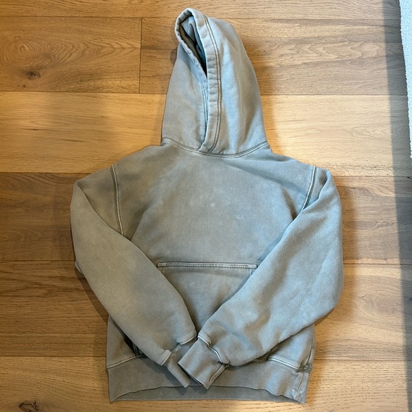 Aritzia TNA cozy fleece perfect fit. - Picture 2 of 7